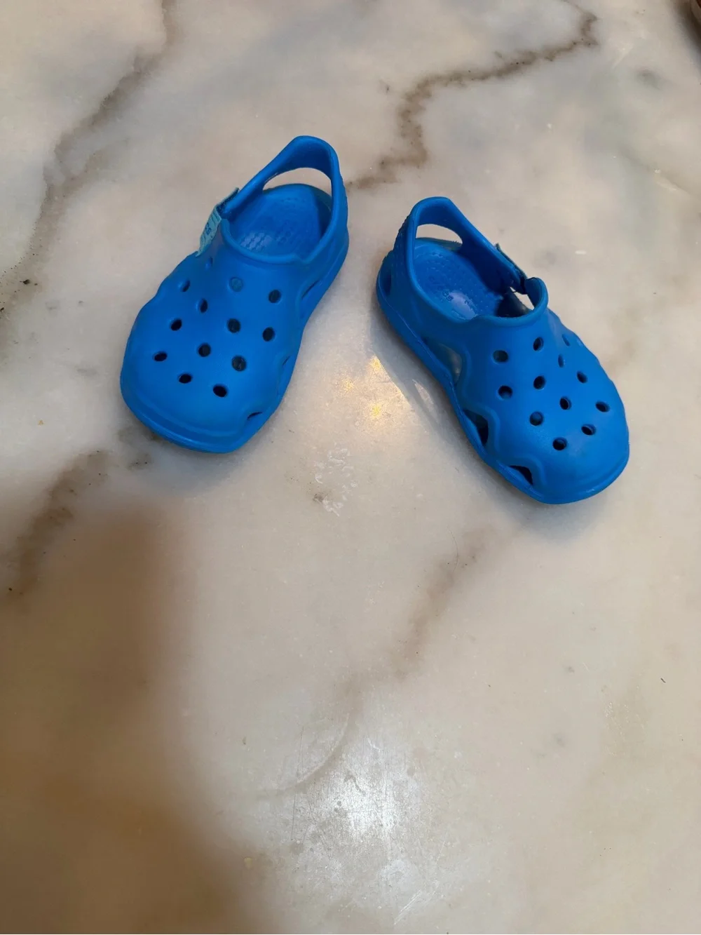 CROCS Kids Bright Blue Water Clogs with Heel Strap